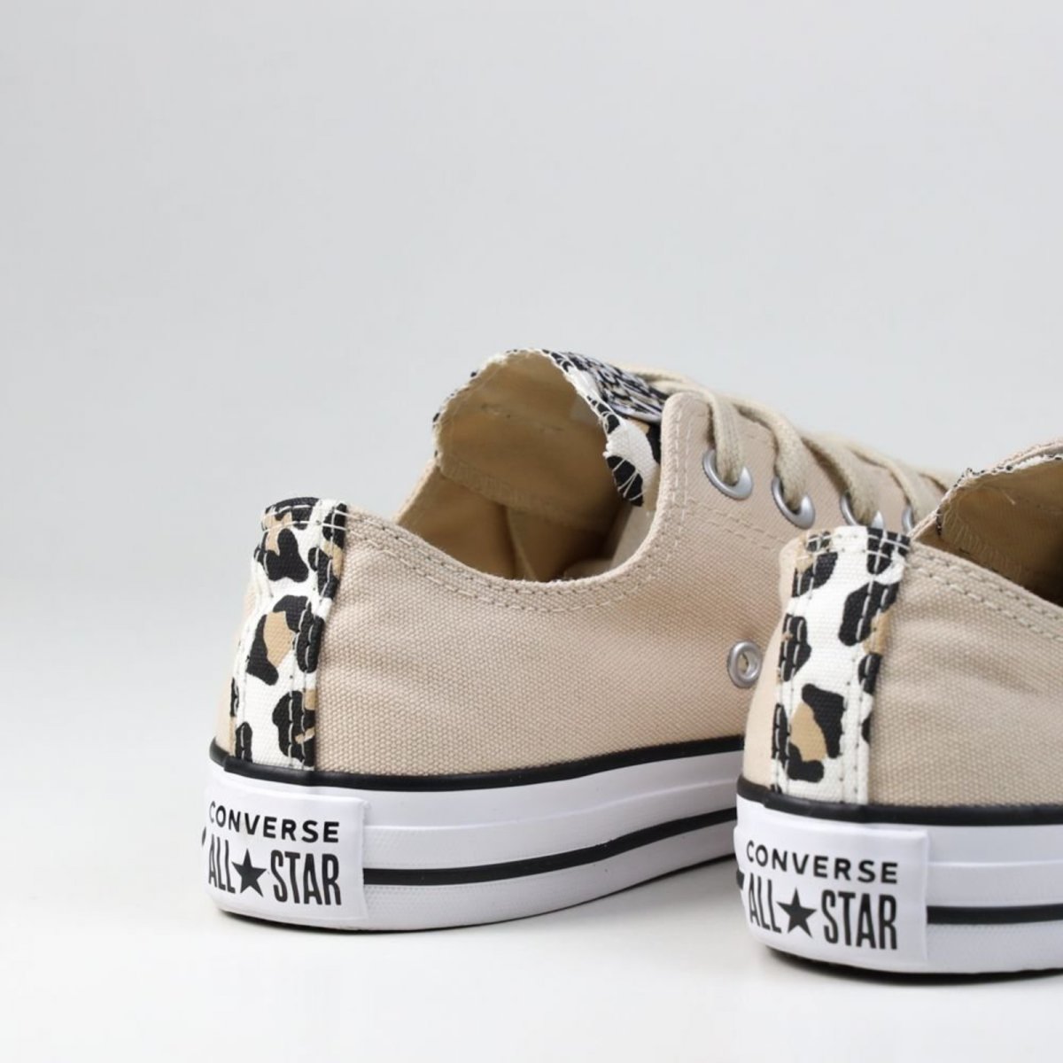 Tênis Converse All Star Chuck Taylor Animal Print Bege - Compre