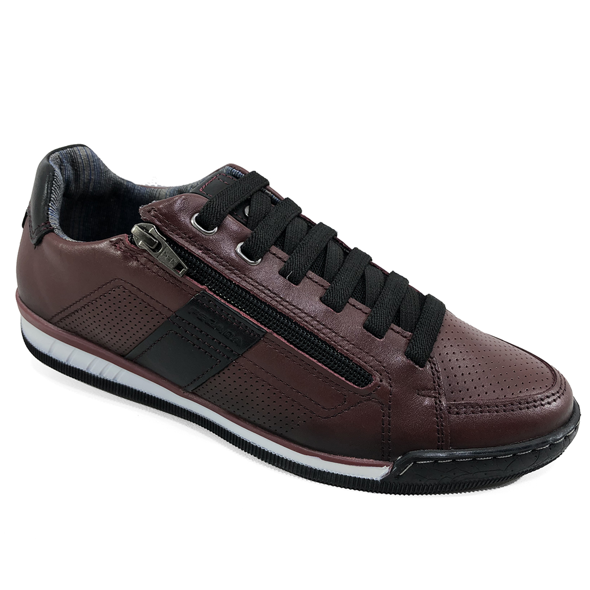 sapatenis couro pegada