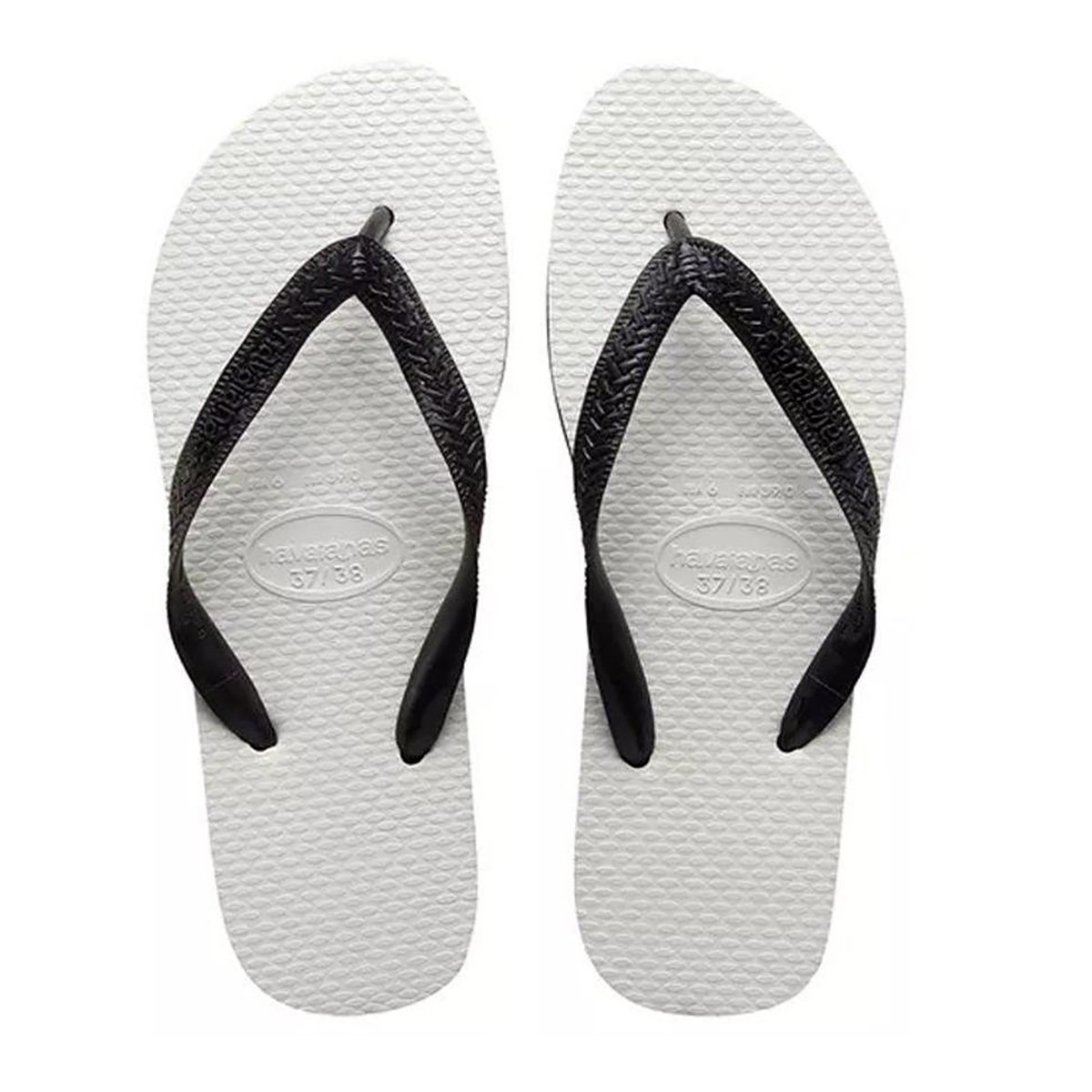 Chinelo preto e branco, da Havaianas 